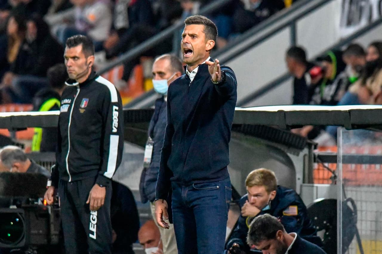 Genoa y Spezia empatan 1-1 durante la Jornada número 11 en la Serie A. Al minuto 66, Salvatore Sirigu anotó un gol en contra de su propia escuadra, poniendo adelante a los 'Aguiluchos', pero Domenico Criscito se encargó de igualar el marcador al 86' tras cobrar un penalti; el mexicano Johan Vásquez fue titular durante el encuentro.