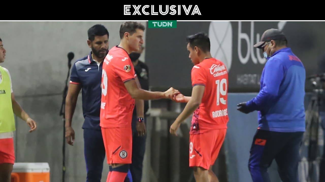 ‘Charly’ Rodríguez sobre Santi Giménez: “Tiene un potencial muy alto”