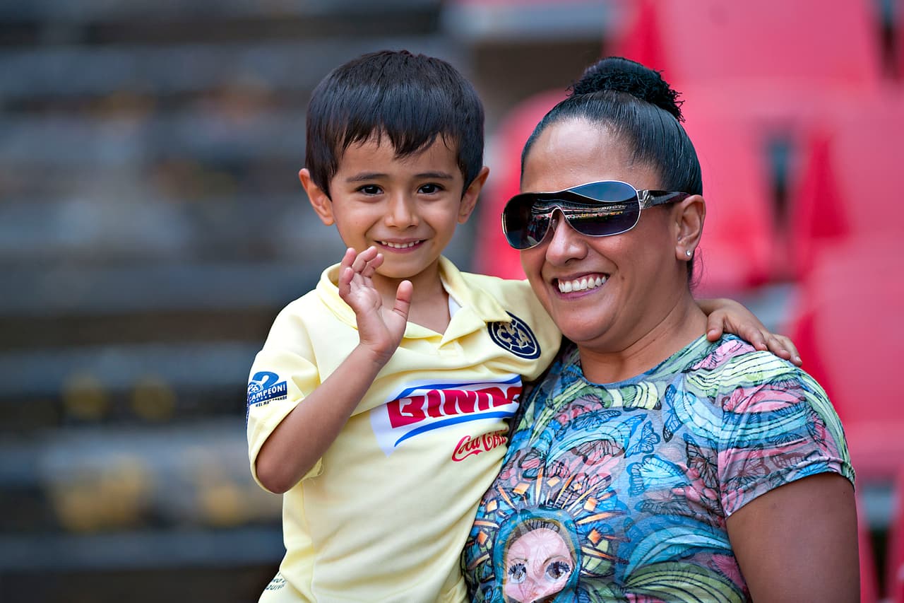 El colorido de la afición en la Jornada 12