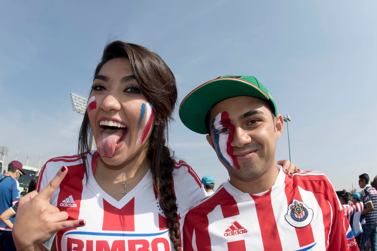 El colorido de la afición en la Jornada 12