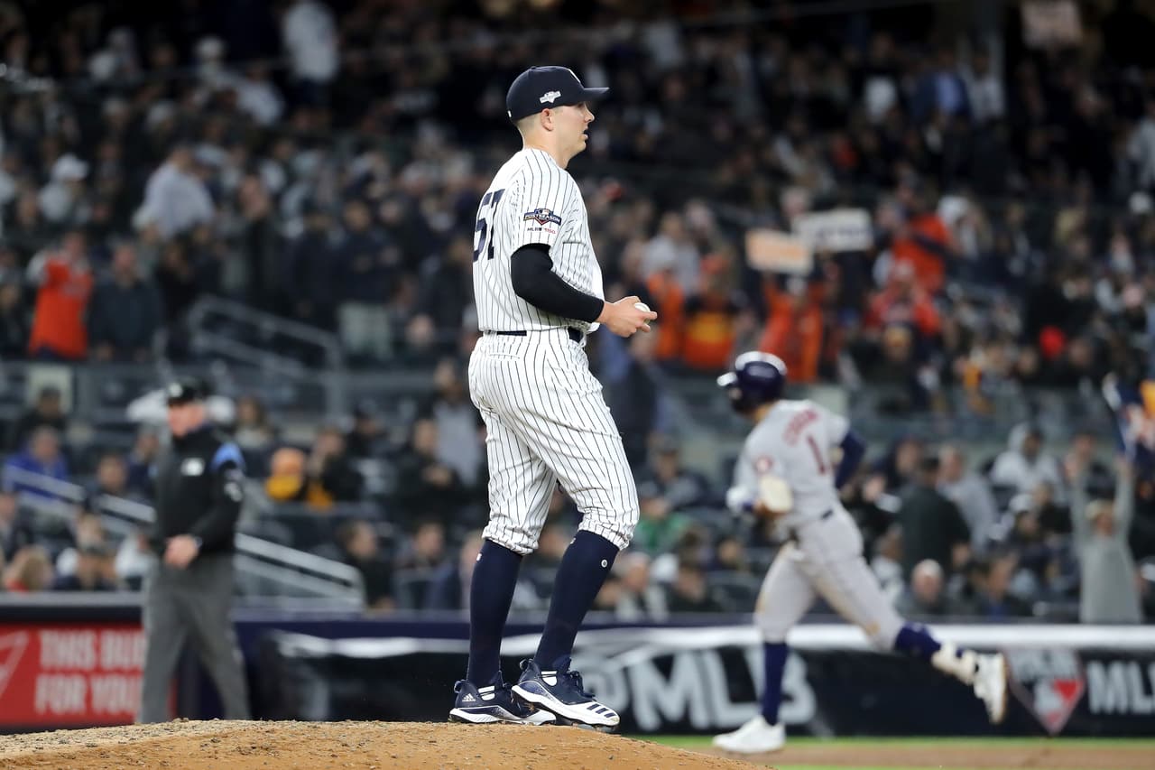 Houston Astros 8-3 New York Yankees. La serie se pone 3-1 para los de Houston y están a un juego de la Serie Mundial.