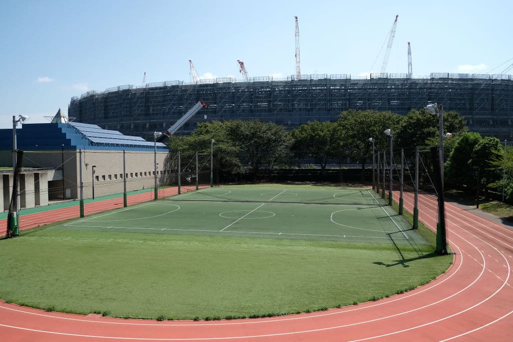 Los alrededores de la villa olímpica ya están cada vez más acondicionados para recibir las competencias.