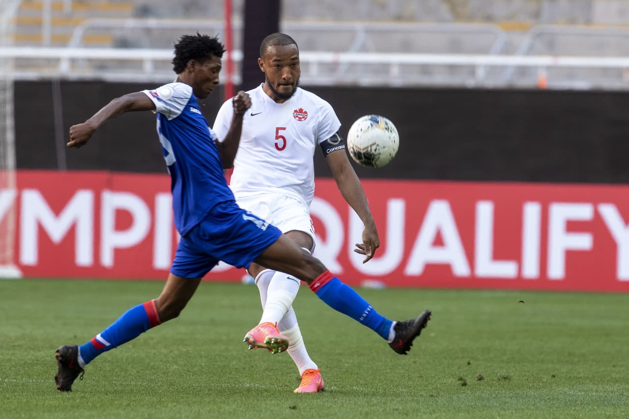 La pólvora de los canadienses y los haitianos se queda em casa y terminan empatando con un horrible 0-0.