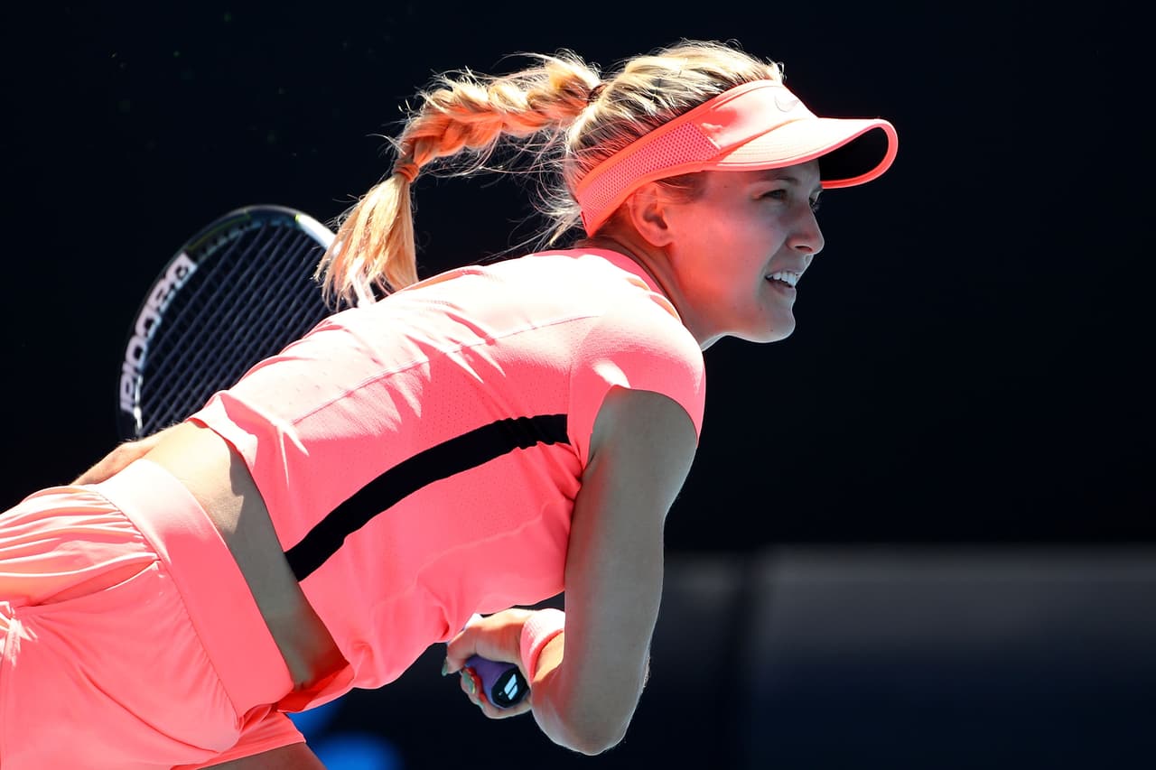 La canadiense Eugenie Bouchard es una de las tenistas más bellas del alto nivel en Miami Open. Ante la dificultad de sus rivales y para no perdersela en acción es mejor verla desde el primer juego.