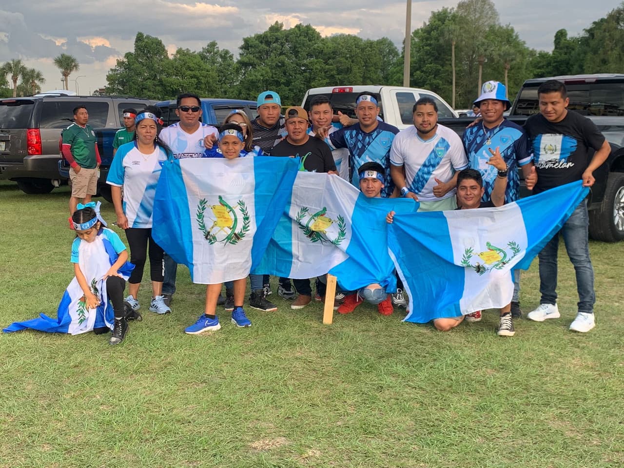 El Camping World Stadium de Orlando, Florida comienza a colorearse de verde, blanco, rojo y azul de cara al partido amistoso entre México y Guatemala.