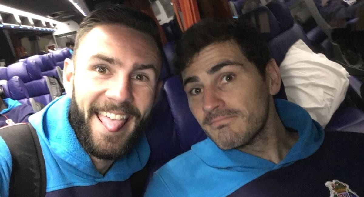 Iker Casillas 'se sube al carro' de Layún y Rayados