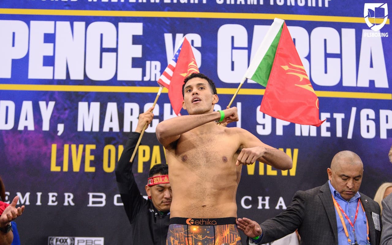 David 'El Bandera Roja' Benavidez vs. J'Leon Love.