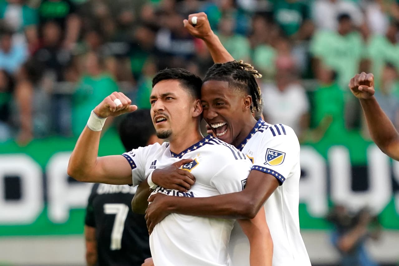 Mediocampista - MARCO DELGADO (LA Galaxy)
<br>