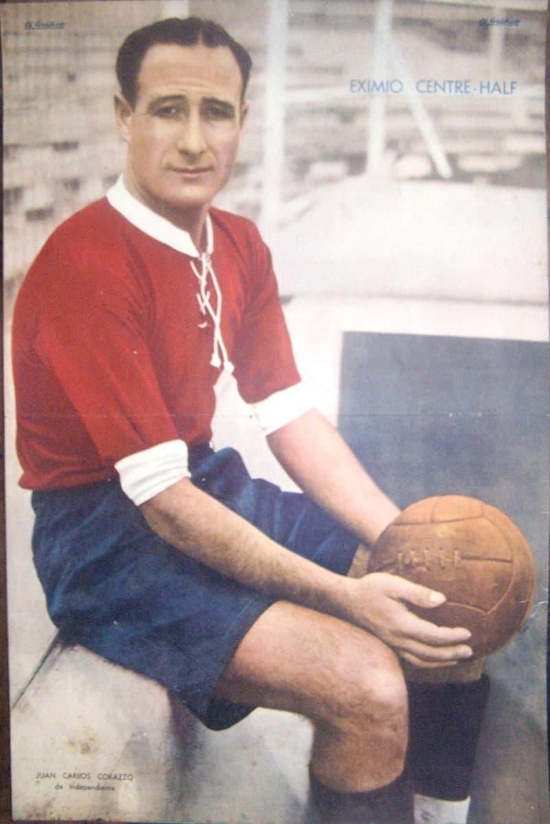 <b>Juan Carlos Corazzo</b>, abuelo materno de Diego Forlán, es una gran leyenda del Independiente de Avellaneda y dirigió a Uruguay en la Copa del Mundo de Chile 1962.