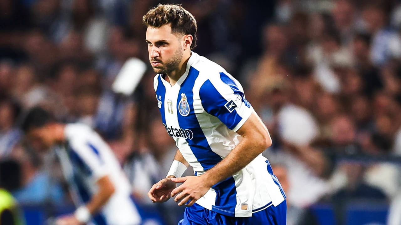 Santiago Gimenez tiene debut con Porto ante Moreirense en la Primeira Liga de Portugal