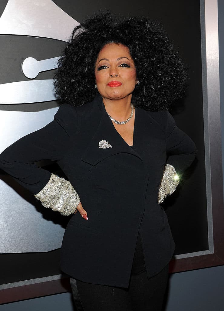 Algunas de sus canciones más destacadas arrancan con el dúo junto a Lionel Richie en ‘Endless Love’ y le siguen otros grandes éxitos como ‘Theme from Mohogany’, ‘Upside down’ y ‘Tenderness’.
<br>