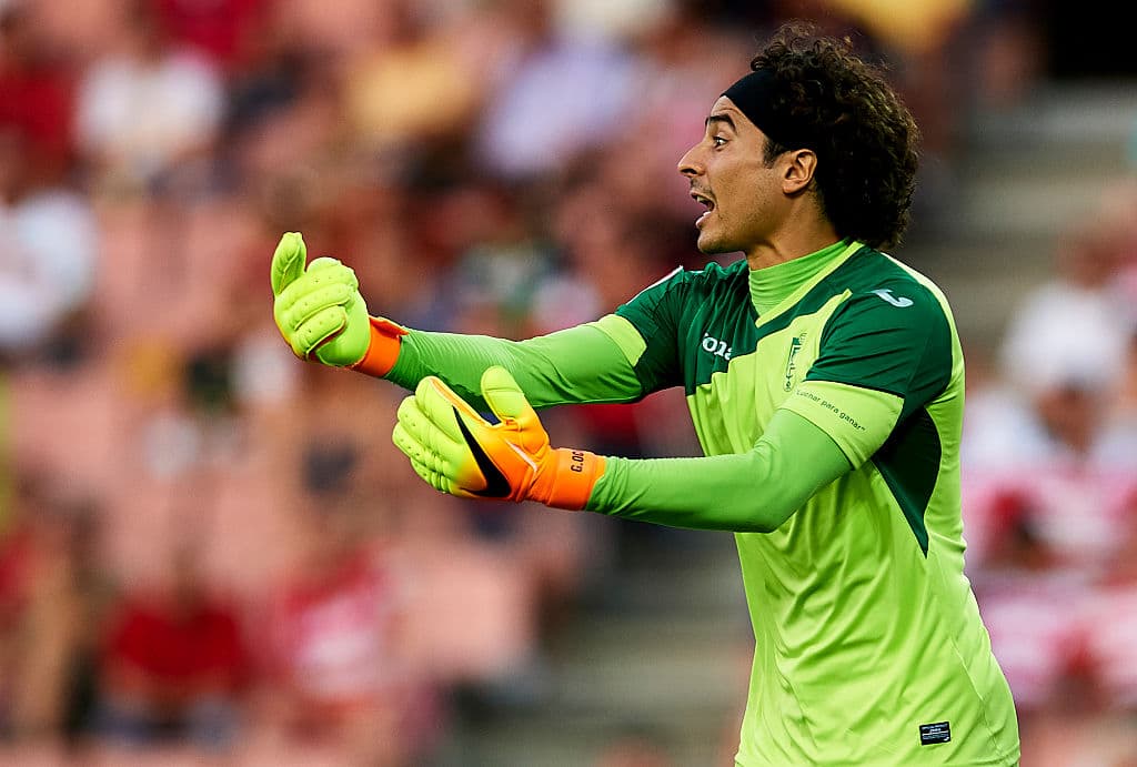 Guillermo Ochoa no pudo hacer nada para evitar una nueva derrota del Granada