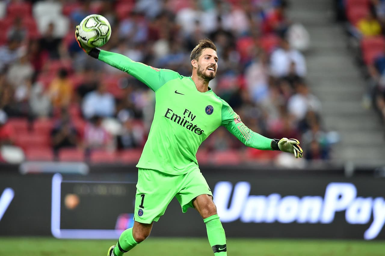 Sin espacio en el PSG, el alemán Kevin Trapp busca nuevas oportunidades y parece que las encontró en el Niza. Se podría concretar en las próximas horas.