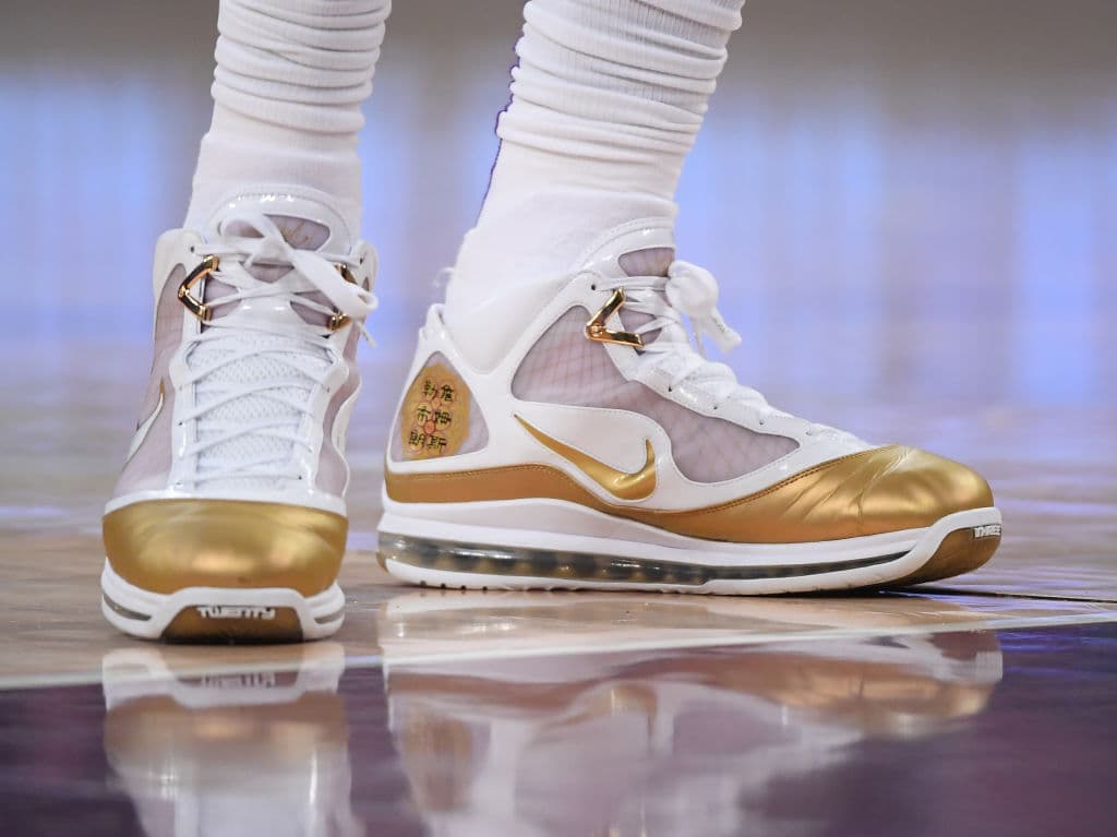 Tras el cambio de reglas de la liga, los basquetbolistas están al último grito de la moda en cuanto a calzado se refiere.