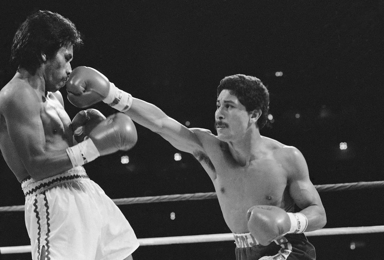 Exactamente cinco años antes del gran terremoto de la Ciudad de México llegó el combate que le cambió la vida, la pelea que jamás olvidaría. La cita para defender el título fue en el Auditorio Olímpico de Los Angeles, Estados Unidos; el oponente fue un galés.