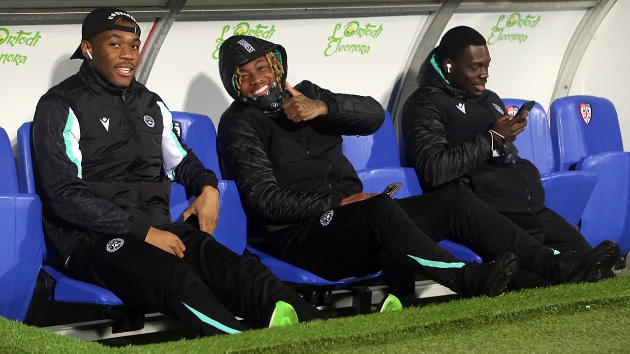 Udinese espera 45 minutos a un Salernitana que no viaja por COVID-19