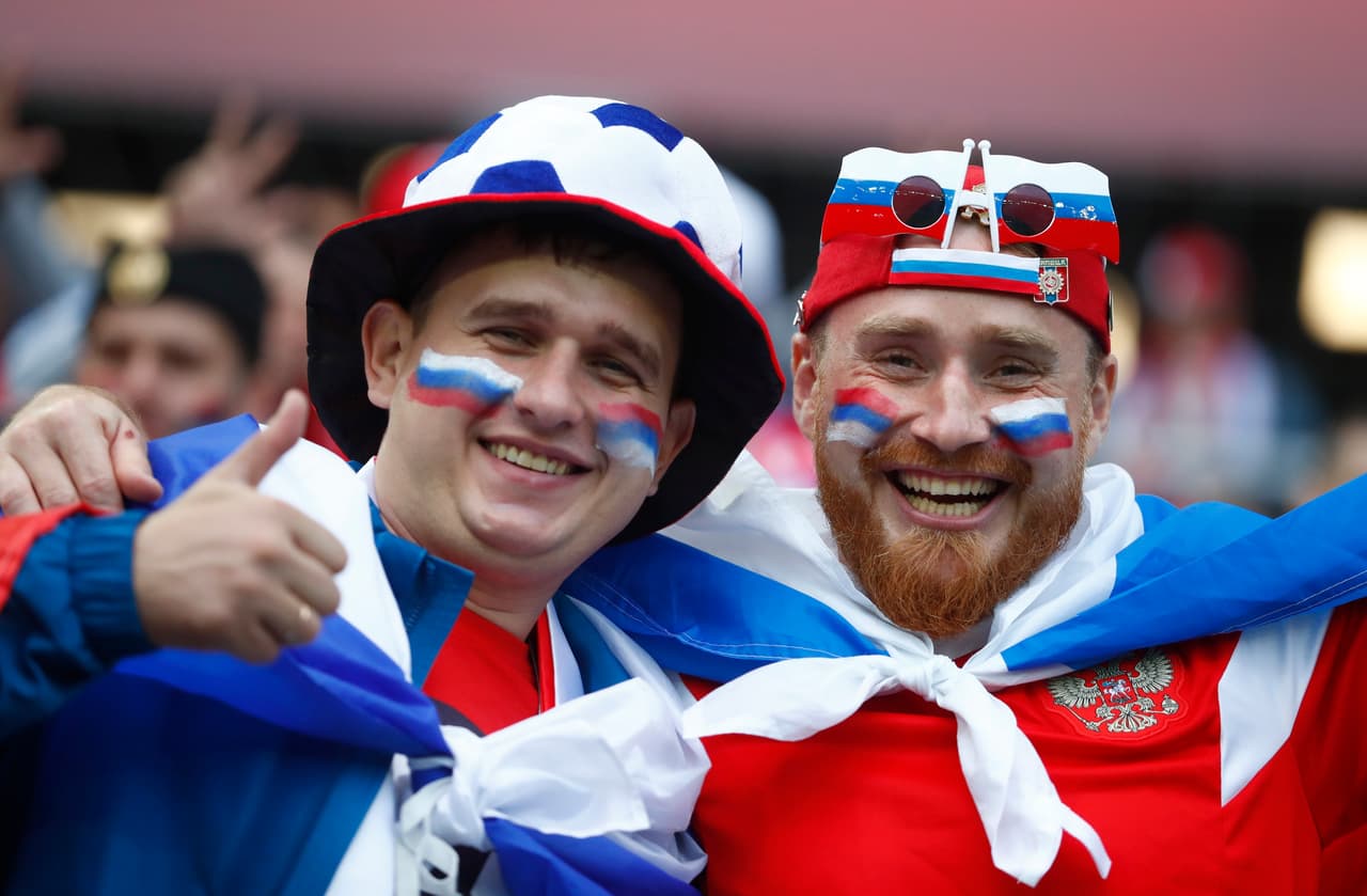 La fiesta de los fanáticos de Suiza y Serbia mostró la emoción que ambos países sienten en su segundo partido por el grupo E en el Mundial de Rusia 2018.