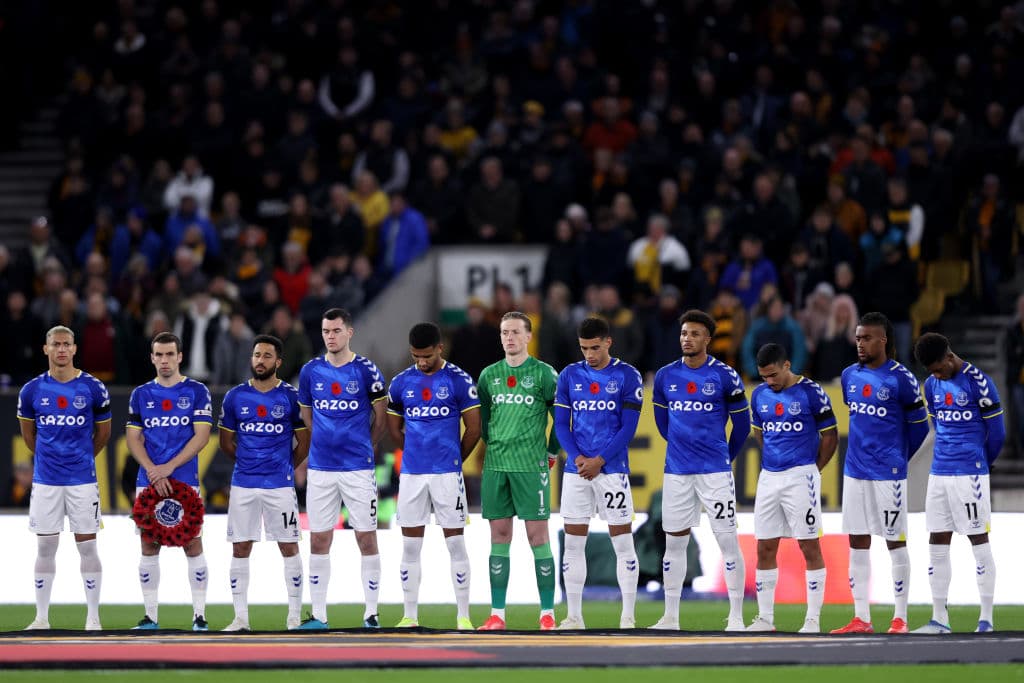 Wolverhampton se impone en el Molineaux ante Everton 2-1, durante la Jornada 10 en la Premier League. Max Kilman anotaba el primero para los locales al 28', pero Alex Iwobi emparejaba el partido a los 66' pero un golazo del mexicano Raúl Jiménez, le dio la victoria a los Wolves sobre los Toffees.