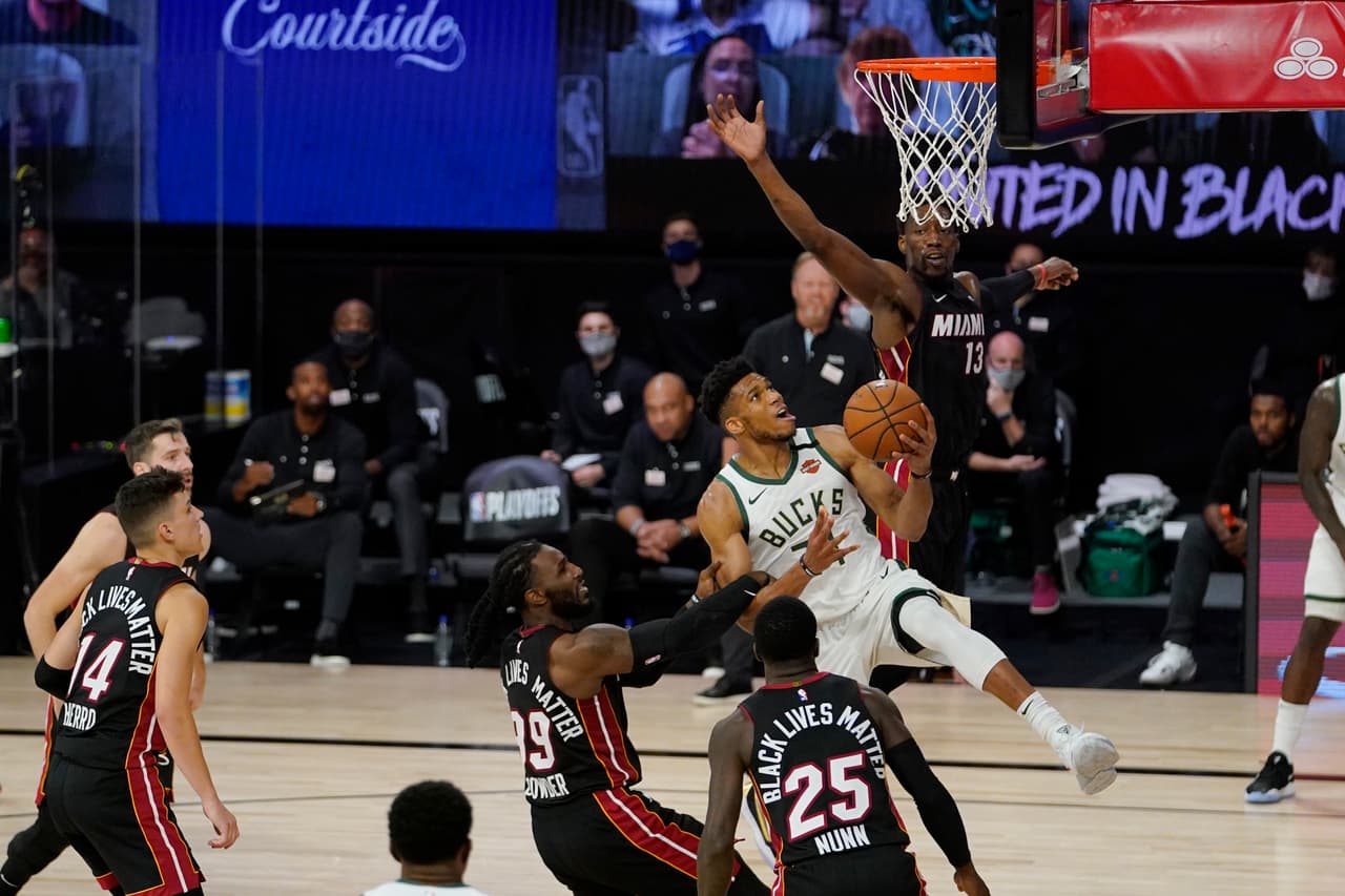 En la semifinal de conferencia, consiguieron su tercer triunfo consecutivo con un marcador de 115-100. Los de Miami podrían liquidar la serie en el cuarto enfrentamiento que sucederá el domingo por la tarde.