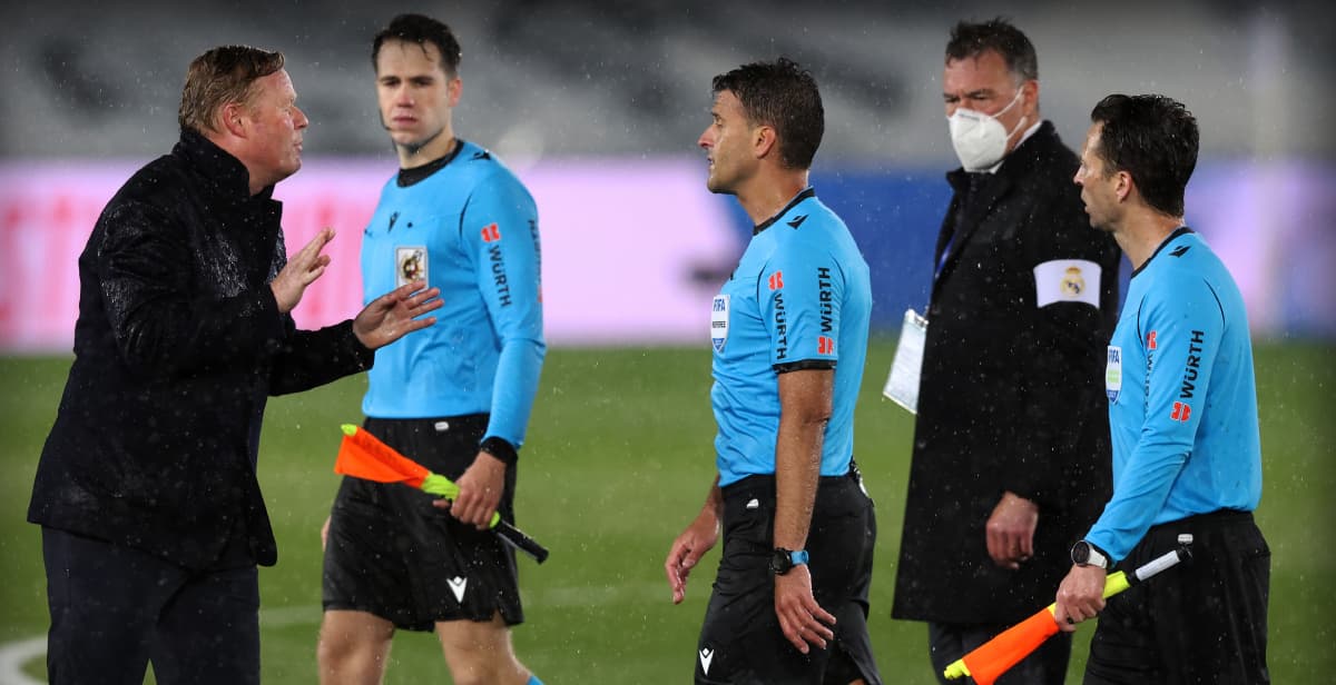 Koeman se queja del arbitraje y que no usaran el VAR
