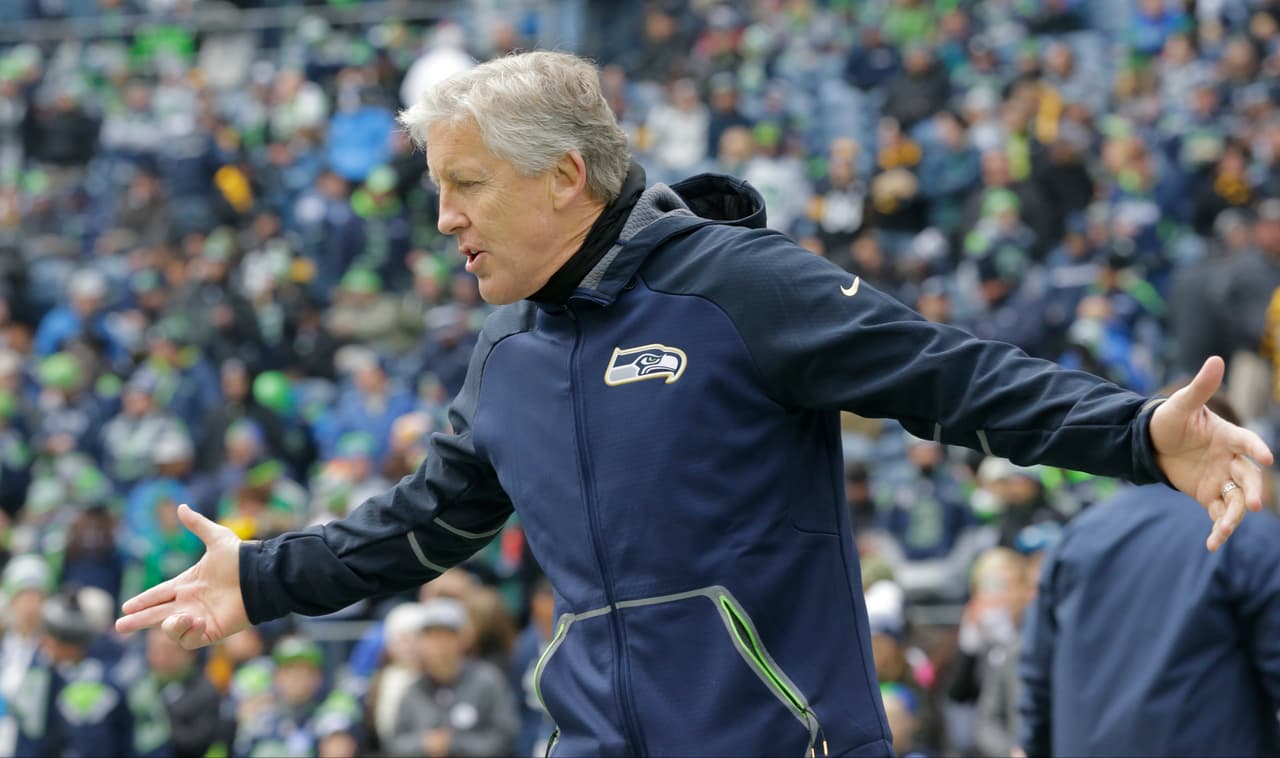 SEATTLE SEAHAWKS - Pete Carroll. Logró componer el rumbo luego de un mediocre arranque. Ahora está en camino de su cuarta temporada ganadora consecutiva y que llega a playoffs, aunque no es seguro, sin embargo Russell Wilson ya está jugando al nivel ganador acostumbrado y eso los convierte en peligrosos.