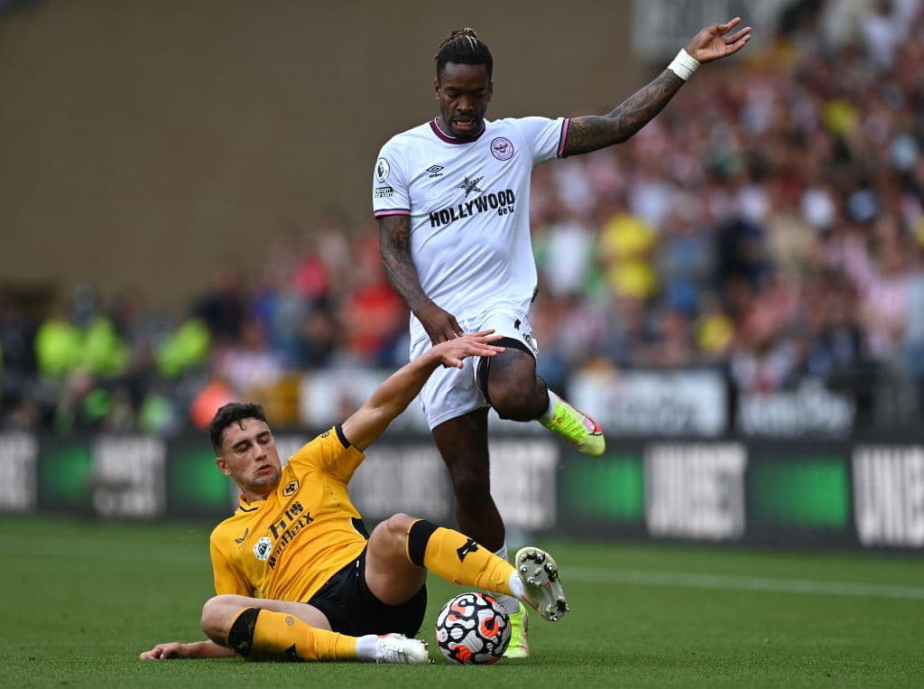 El Brentdford continúa dándole alegrías a su afición y consiguen su segunda victoria luego de vencer 0-2 al Wolverhampton.