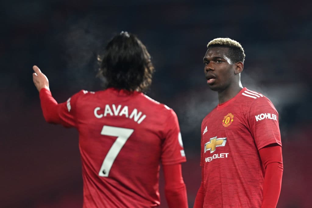 Con gol al minuto 93 de Marcus Rashford, el Manchester United se llevó la victoria sobre el Wolverhampton. El equipo visitante, sin Raúl Jiménez, no logró anotar y así los 'Red Devils' se colocan en segunda posición de la tabla sólamente a dos puntos del Liverpool en la Premier League.