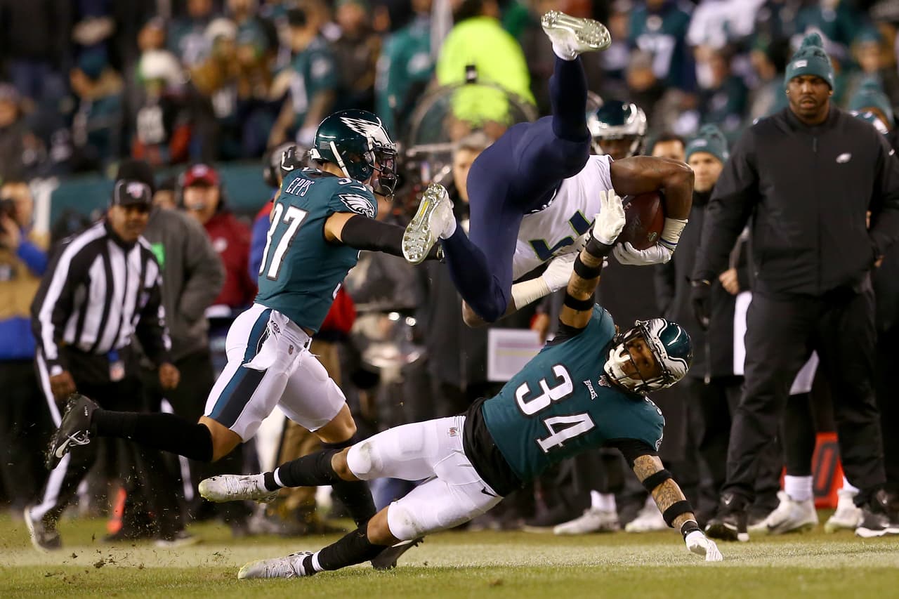 Philadelphia Eagles
<b> 9-17</b> Seattle Seahawks | Seattle Seahawks jugará ante Green Bay Packers en la Ronda Divisional de Playoffs.