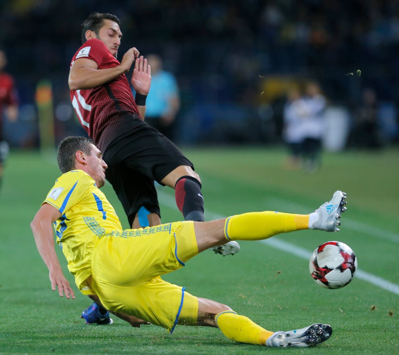 El dominio fue mayor para los locales, que encontraban fácilmente los espacios para hacerle daño a la visita.