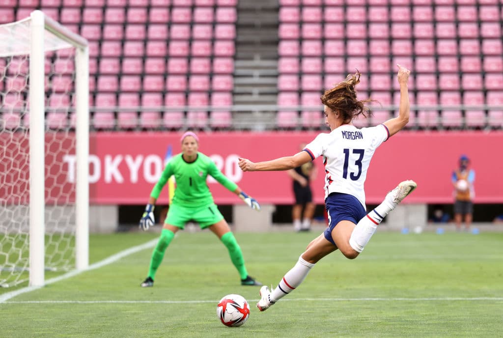 El Team USA fueron sorprendidas por Canadá, el equipo vecino quien, con un penal cobrado por Jessie Fleming al minuto 74, lograron imponerse y sellar su pase a la Final de los Juegos Olímpicos de Tokyo 2020, mientras que el equipo de las ‘barras y las estrellas’ jugará por la de bronce.