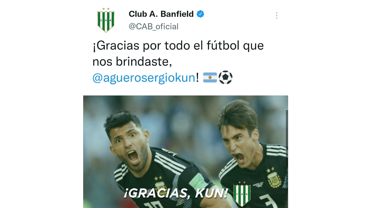 El mundo del futbol se despide de un grande, Sergio 'Kun' Agüero anunció su retiro de las canchas por problemas cardiacos, lo cual causó reacciones en redes. Compañeros de cancha, equipos y fanáticos, le dedicaron palabras, imágenes y videos por su gran trayectoria, su talento y, sobre todo, por su calidad. humana, ¡hasta luego, Kun!