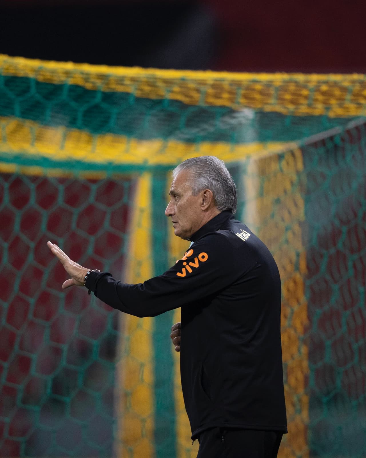 Tite cita a Obama para explicar su situación con Brasil