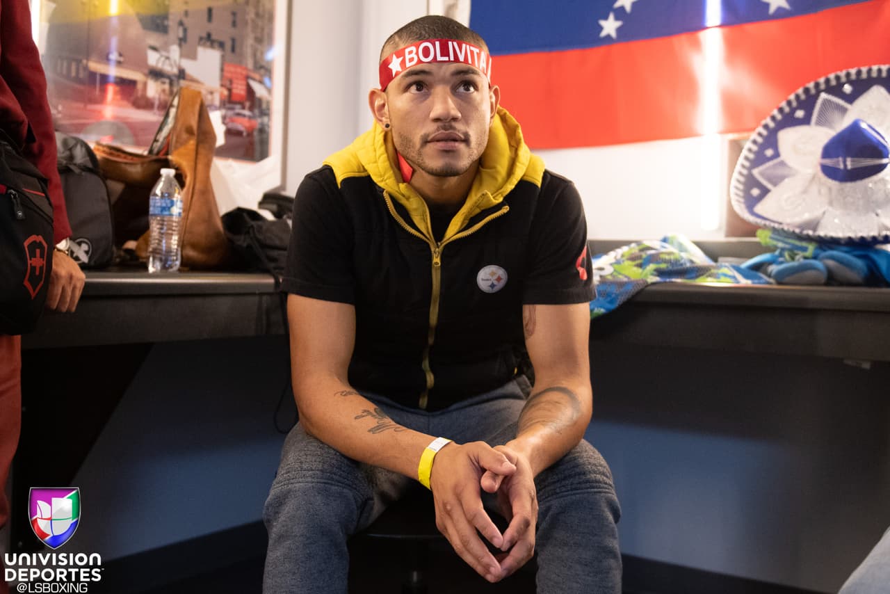 En una pelea emocionante, Caleb Plant logró despojar a José Uzcátegui de su cetro supermedio de la FIB en Los Ángeles tras noquear en dos ocasiones al entonces campeón venezolano.