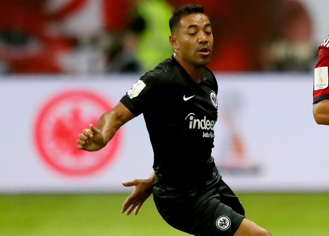 Después de la negativa del Fenerbahce, Marco Fabián y Besiktas reactivaron sus negociaciones. Sin embargo, hay quienes dicen que podría regresar a la Liga MX con Chivas.