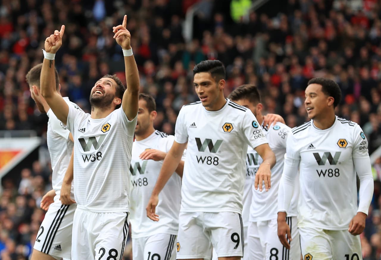 Debut goleador del mediocampista portugués con la playera de los Wolves y vaya manera de estrenarse, en el 'Teatro de los Sueños'.