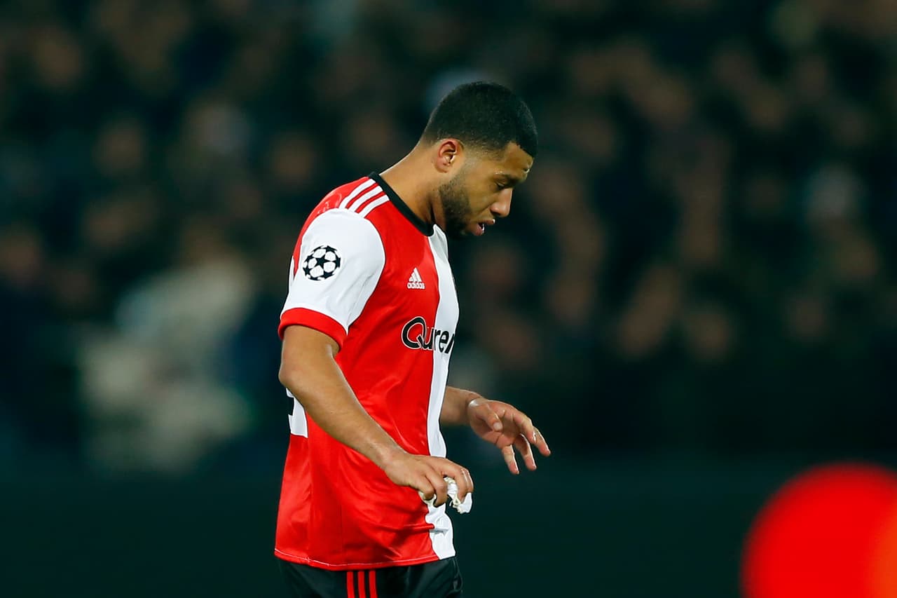 Feyenoord, a pesar de romper su sequía como campeón en Holanda, quedó eliminado de toda oportunidad en Europa tras ser último de su grupo en la Champions.