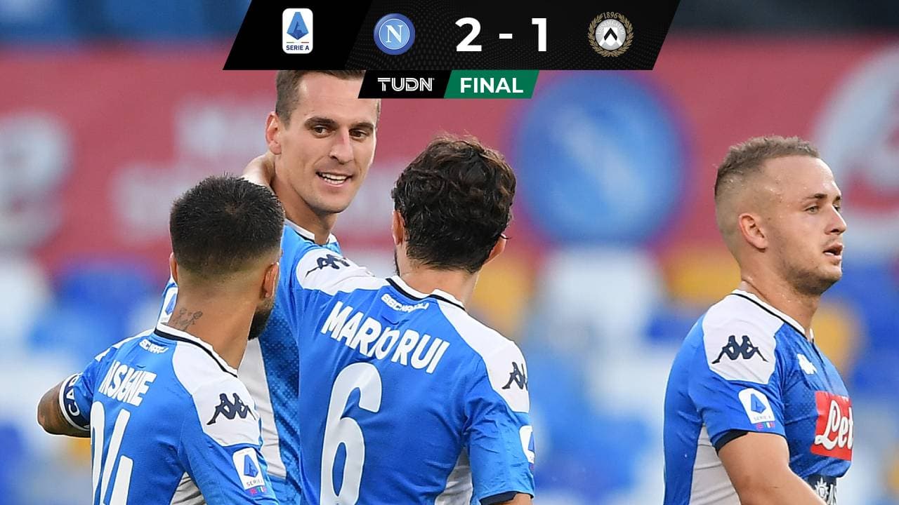 Un golazo para el agónico triunfo del Napoli sin Chucky Lozano