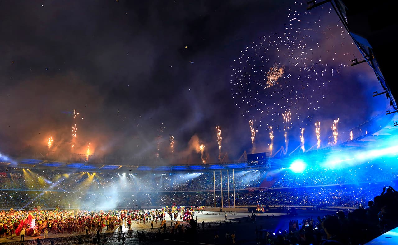 Con fuegos pirotécnicos se cerraron los Juegos Centroamericanos y del Caribe en Barranquilla.