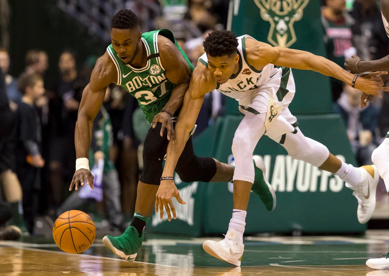 El último cuarto prometía muchas emociones iniciando con una diferencia corta de nueve puntos.