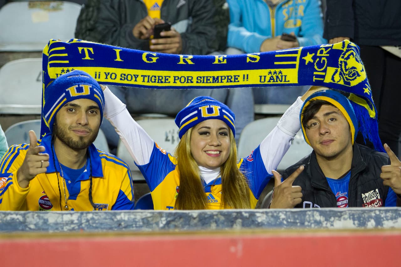 Colorido de afición en semis de Liga MX