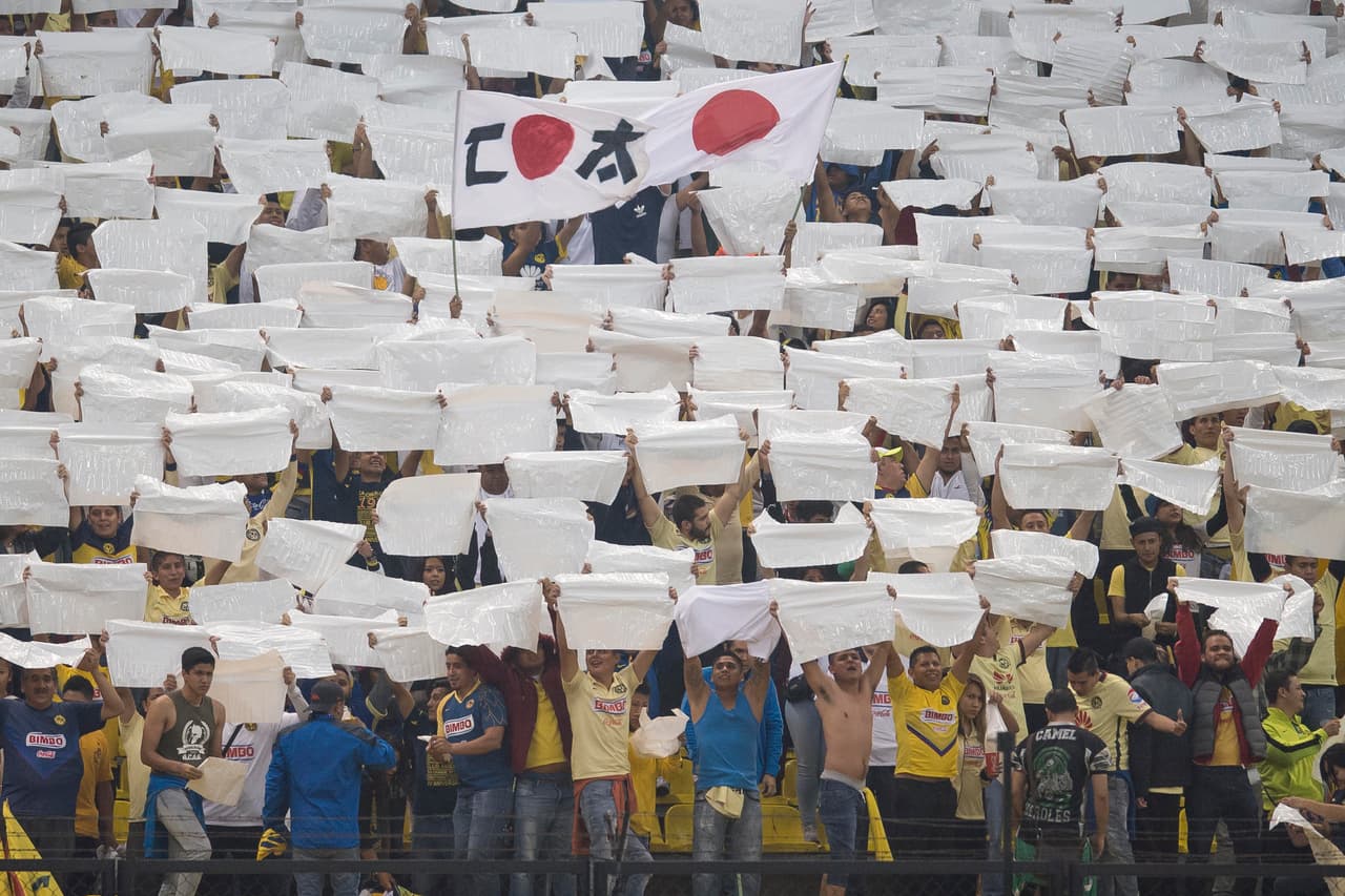 Colorido de afición en semis de Liga MX