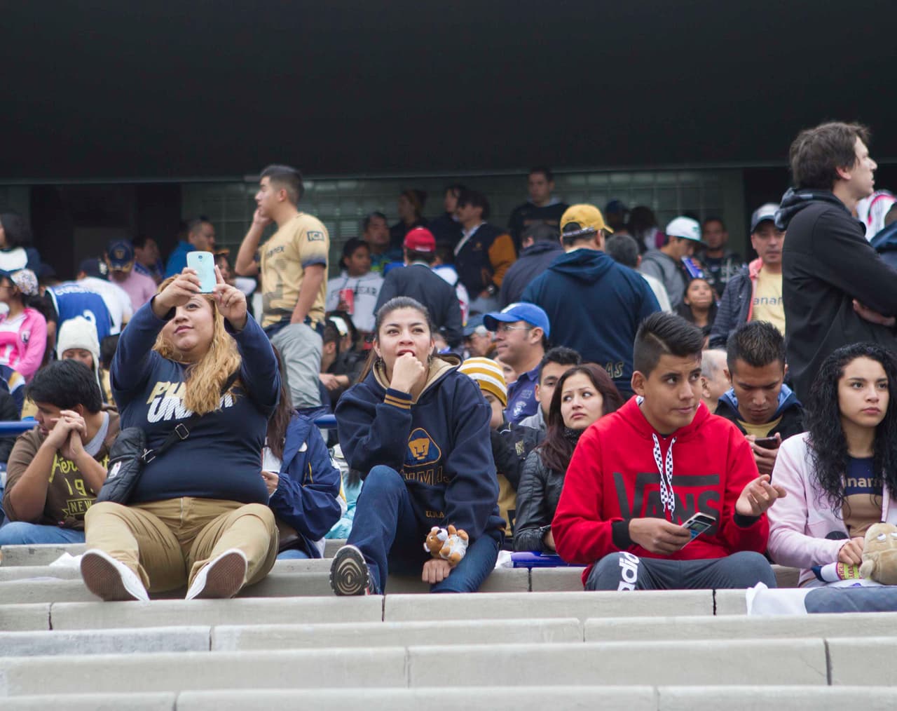 Colorido de afición en semis de Liga MX