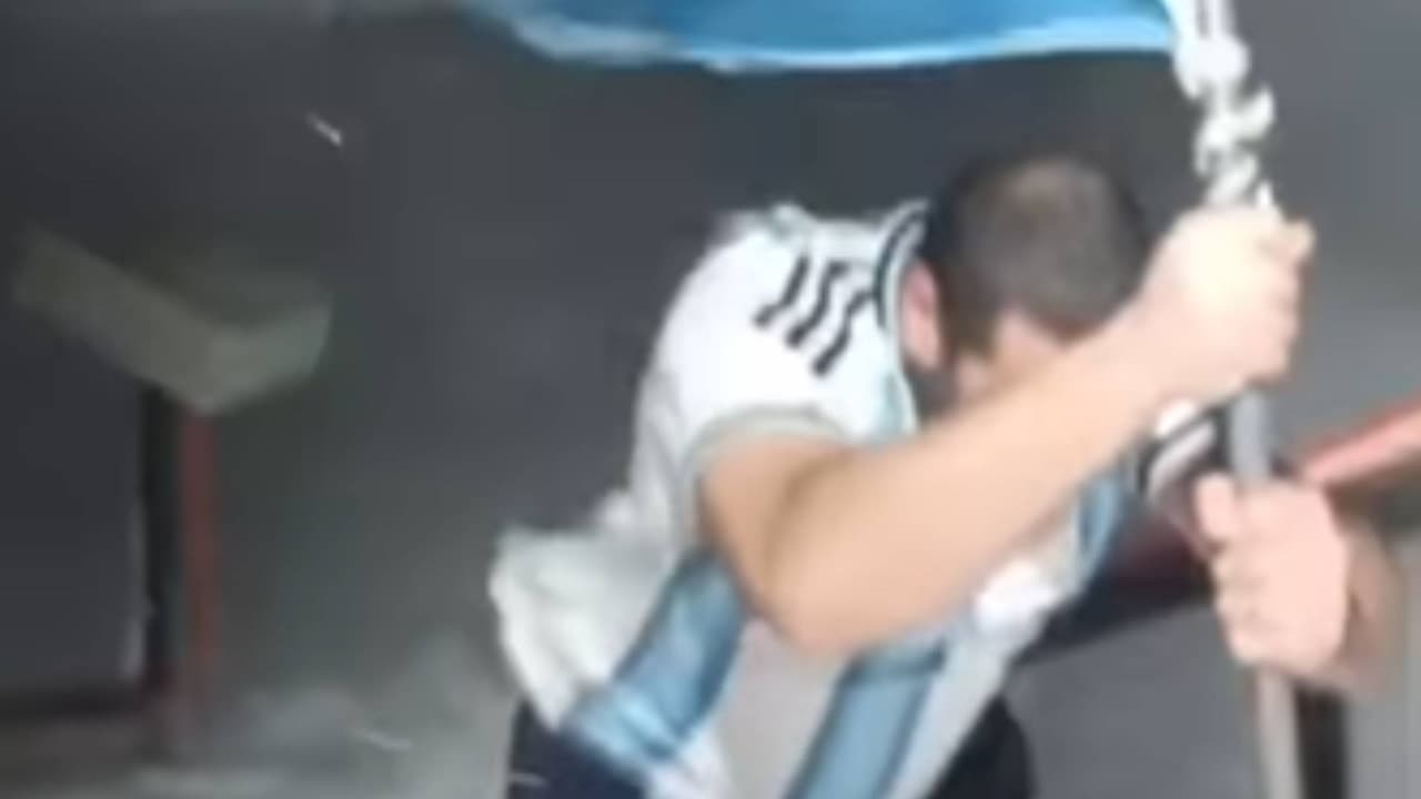 ¡Se va a enfermar! Aficionado en la Antártida celebra por Argentina