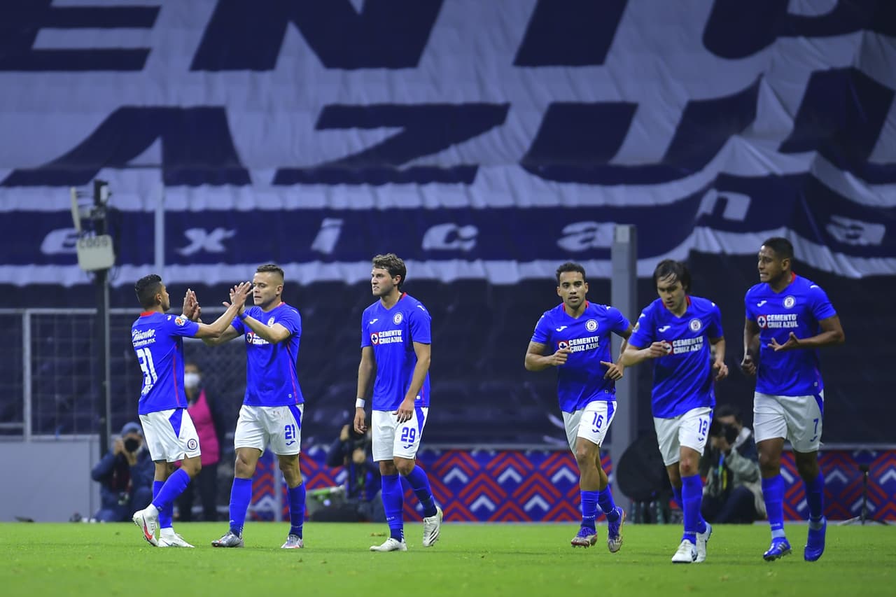 Adrián Aldrete (23’) abrió el marcador y Orbelín Pneda (36’) crecía la diferencia. Ángel Sepúlveda (42’) hizo el primero de Gallos. ‘Cabecita’ Rodríguez (44’) firmaba el tercero para La Máquina. Elías Hernández (74’) hizo el cuarto para completar la goleada. En la J5, Cruz Azul visitará a los Rayos y Querétaro recibirá al Pachuca.