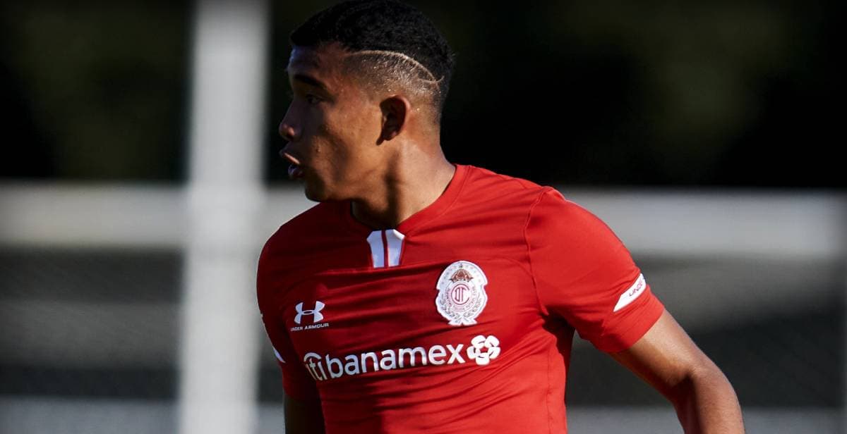 Toluca debutó a Isaías Violante de 16 años ante Pumas