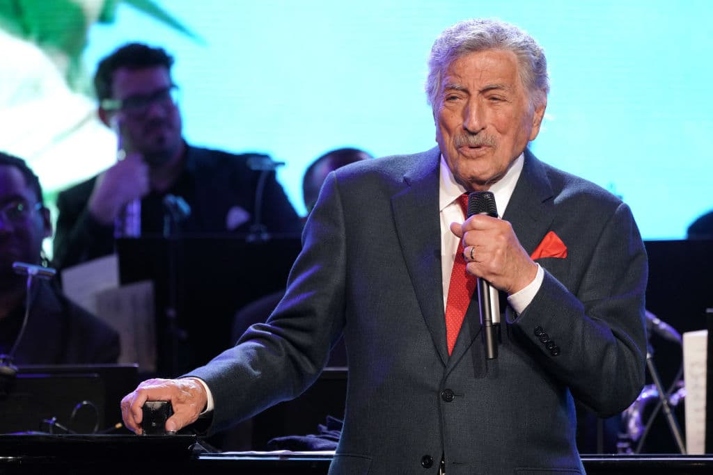 Por su lado, Lady Gaga recientemente terminó de rodar la cinta de ‘Gucci’.
<br>