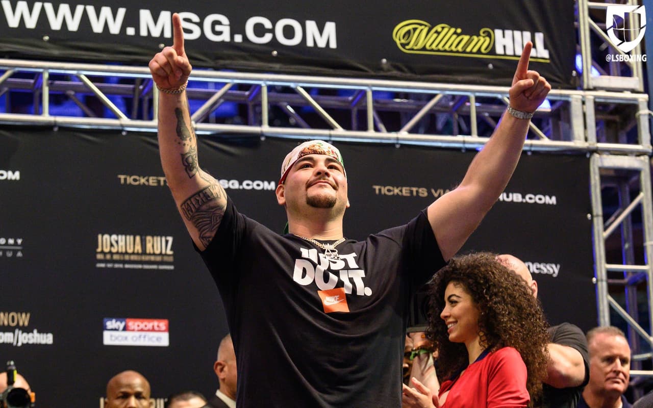Mucho respeto y ganas de subir al ring fue lo que Andy Ruiz mostró el día de ayer durante el pesaje para enfrentar a Anthony Joshua en el Madison Square Garden.