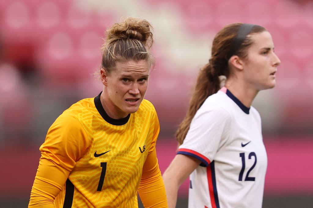 El Team USA fueron sorprendidas por Canadá, el equipo vecino quien, con un penal cobrado por Jessie Fleming al minuto 74, lograron imponerse y sellar su pase a la Final de los Juegos Olímpicos de Tokyo 2020, mientras que el equipo de las ‘barras y las estrellas’ jugará por la de bronce.