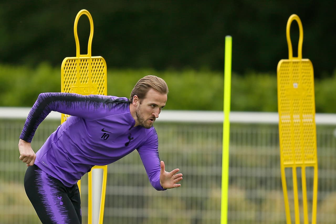 Harry Kane, goleador y capitán de Tottenham, entrena cada vez con más intensidad con miras al duelo contra Liverpool y hace ilusionar con la posibilidad de verlo en la Final de la Champions League en Madrid, para la que el equipo se prepara.