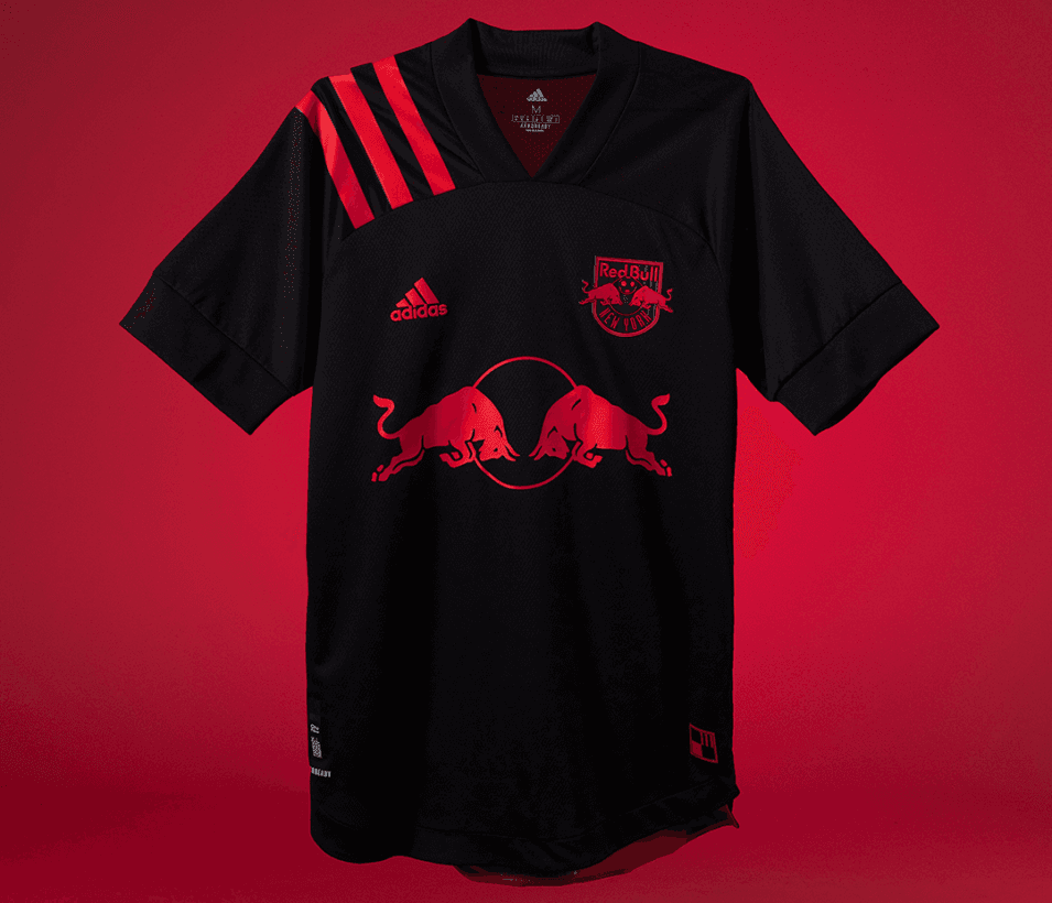 De cara a 2020, el club dio a conocer un espectacular uniforme secundario en el que todo es rojo y negro.